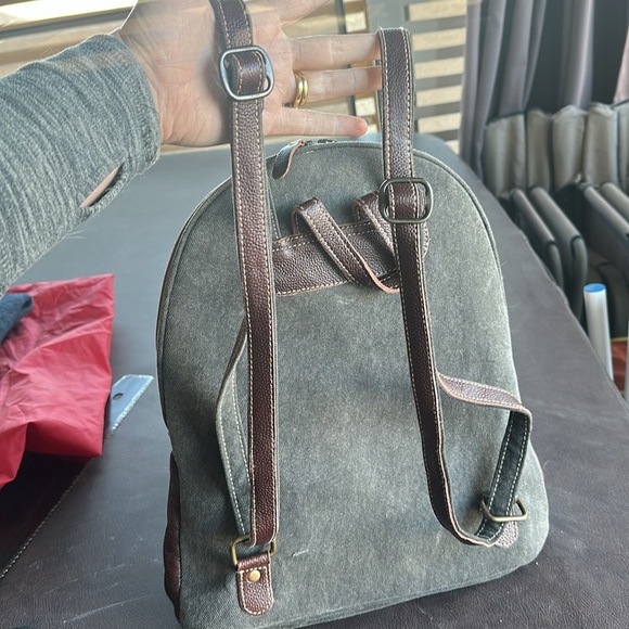 Myra backpack EUC canvas and leather - Picture 2 of 7